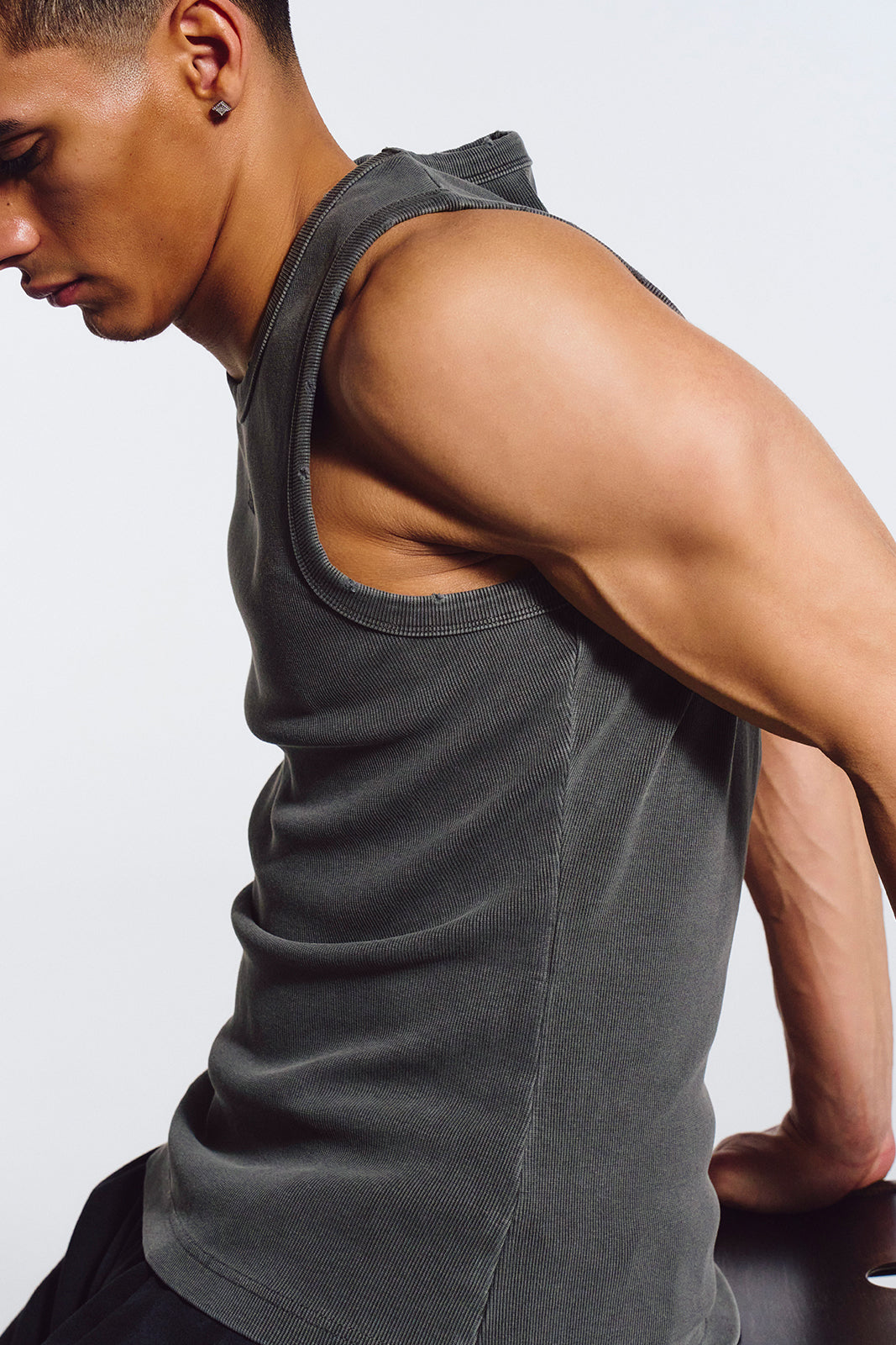 HDEX Essential Ribbed Pigment Body Fit Tank Pigment Charcoal